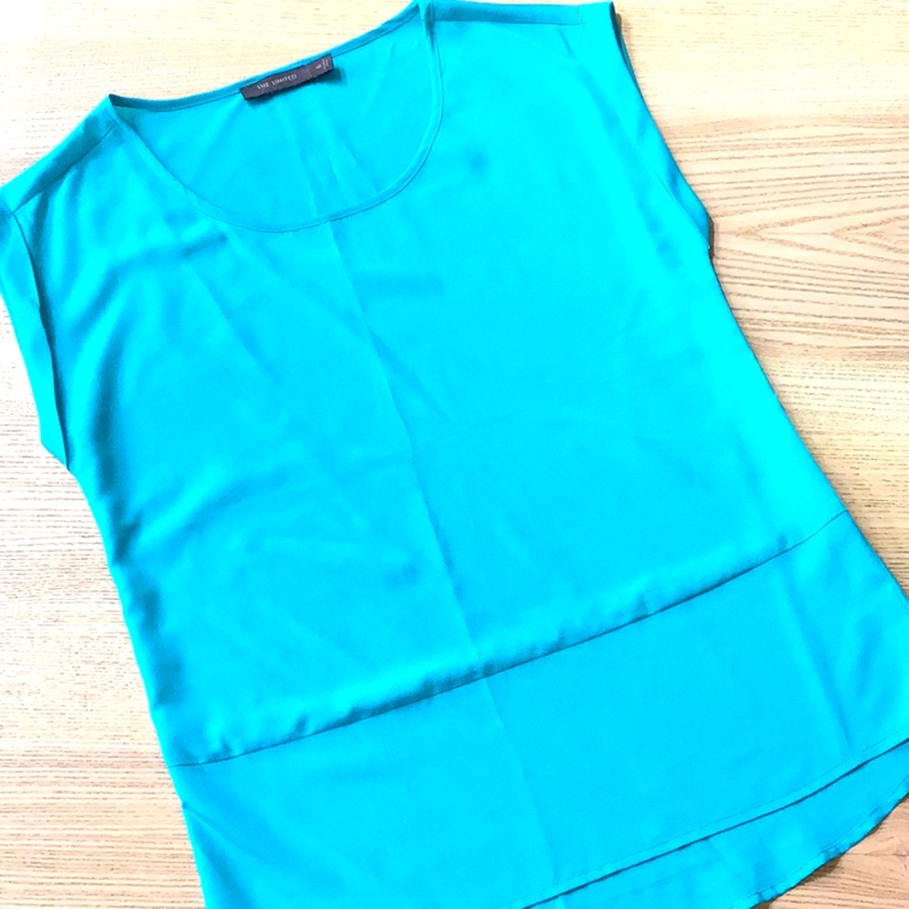 The Limited Teal Shell Top